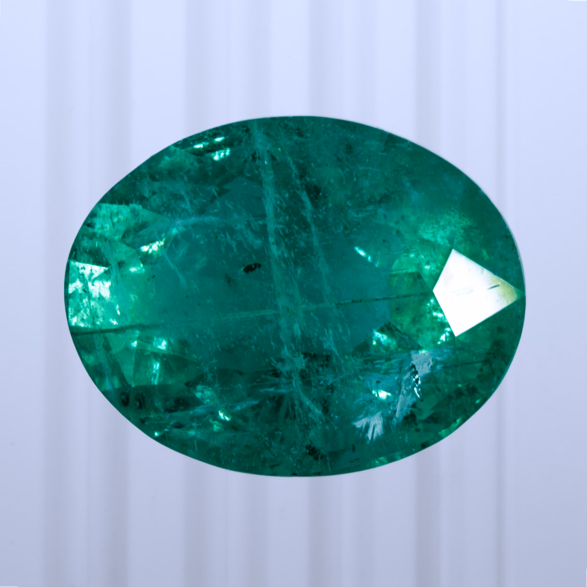 3.01 ct Emerald, Russia, Oiled F1, Oval Cut, photo 1 of 4