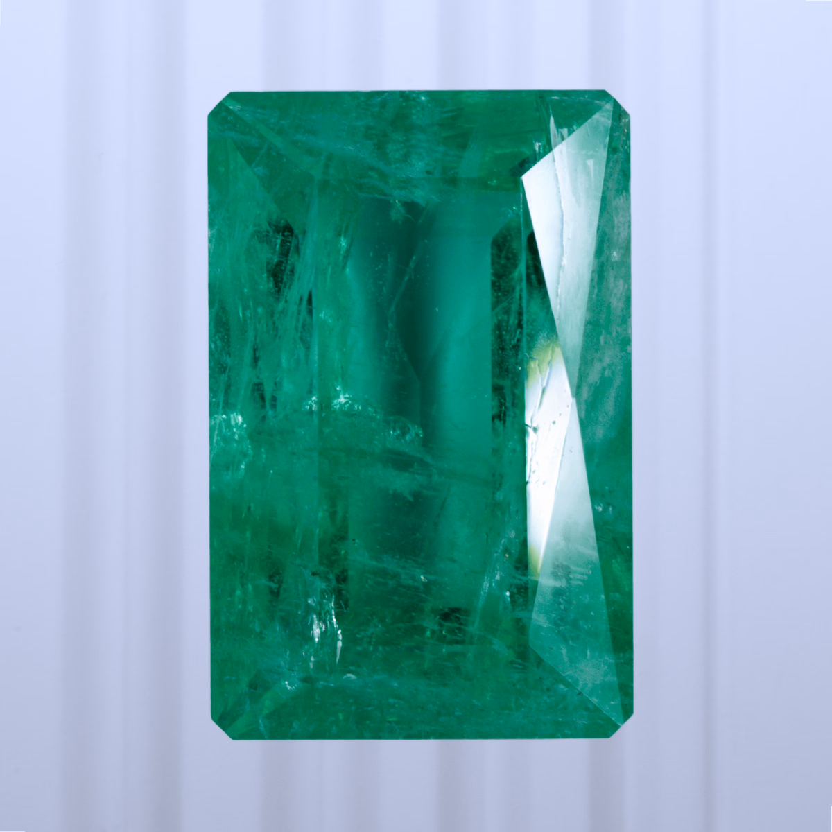 3.39 ct Emerald, Russia, Oiled F1, Emerald Cut, photo 1 of 4