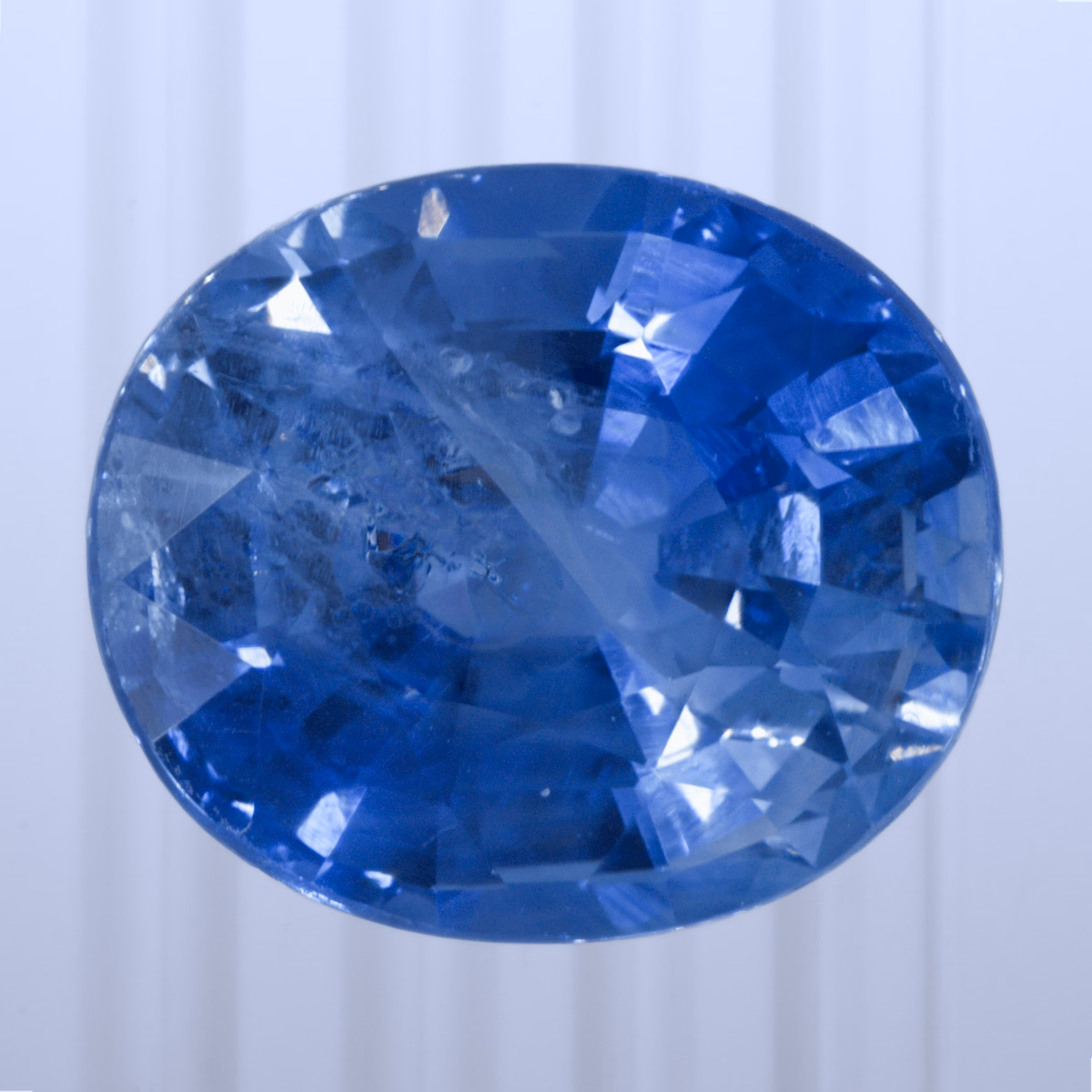 4.69 ct Cornflower Sapphire, Sri Lanka (Ceylon), Heated, Oval Cut, photo 1 of 5