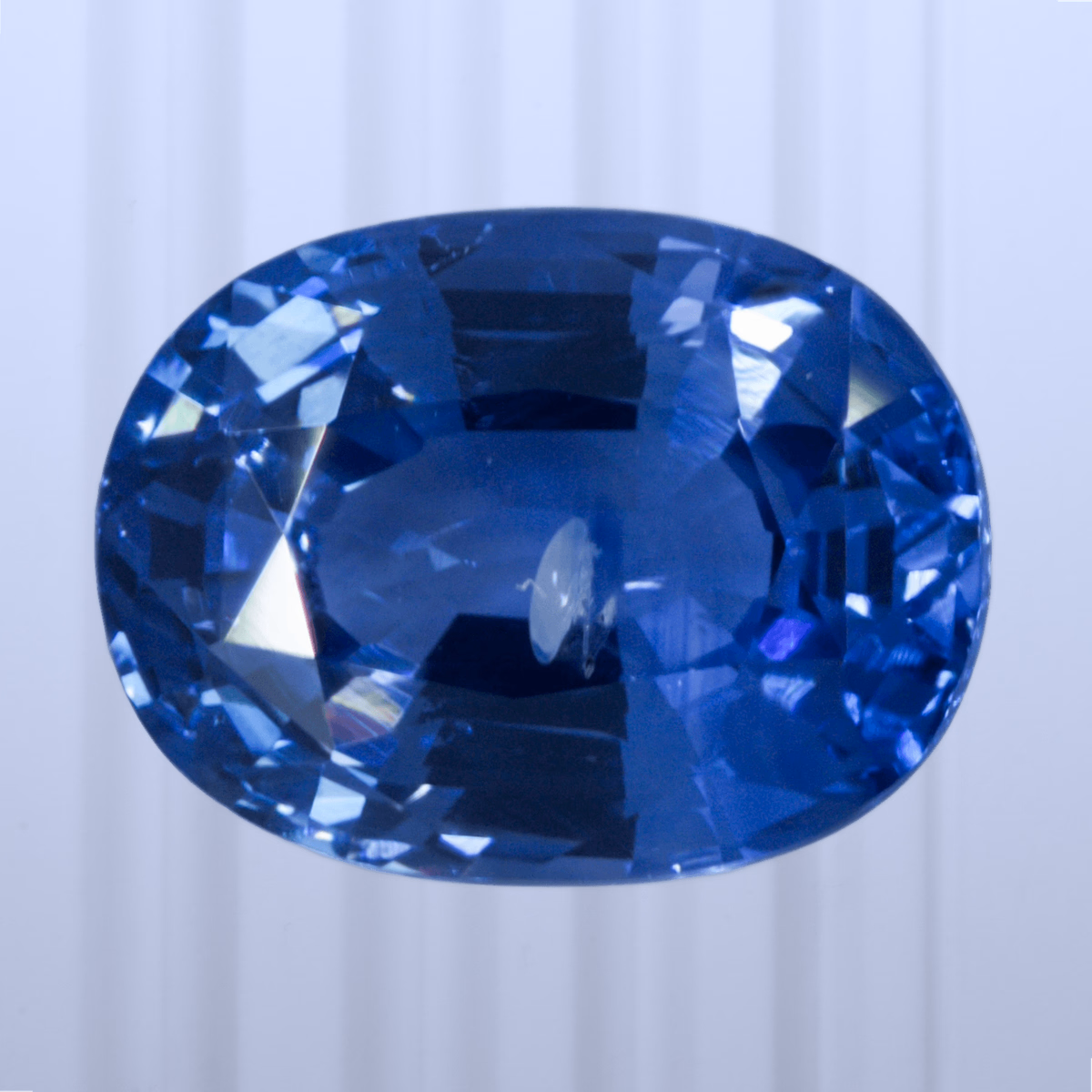 1.89 ct Cornflower Sapphire, Sri Lanka (Ceylon), Heated, Oval Cut, photo 1 of 5