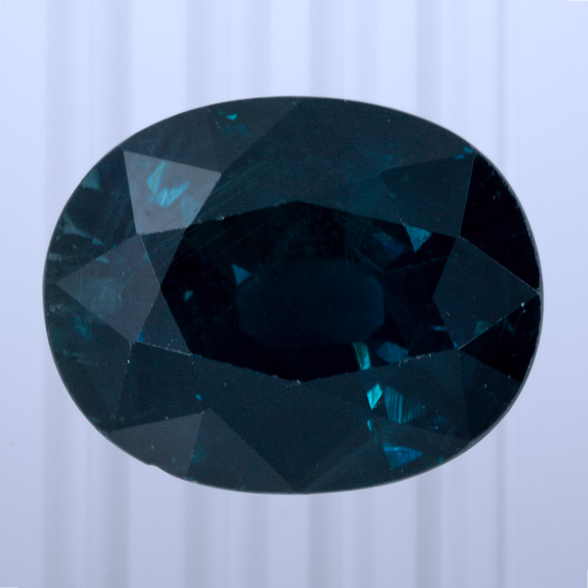 4.02 ct Teal Sapphire, Australia, Heated, Oval Cut, photo 1 of 5