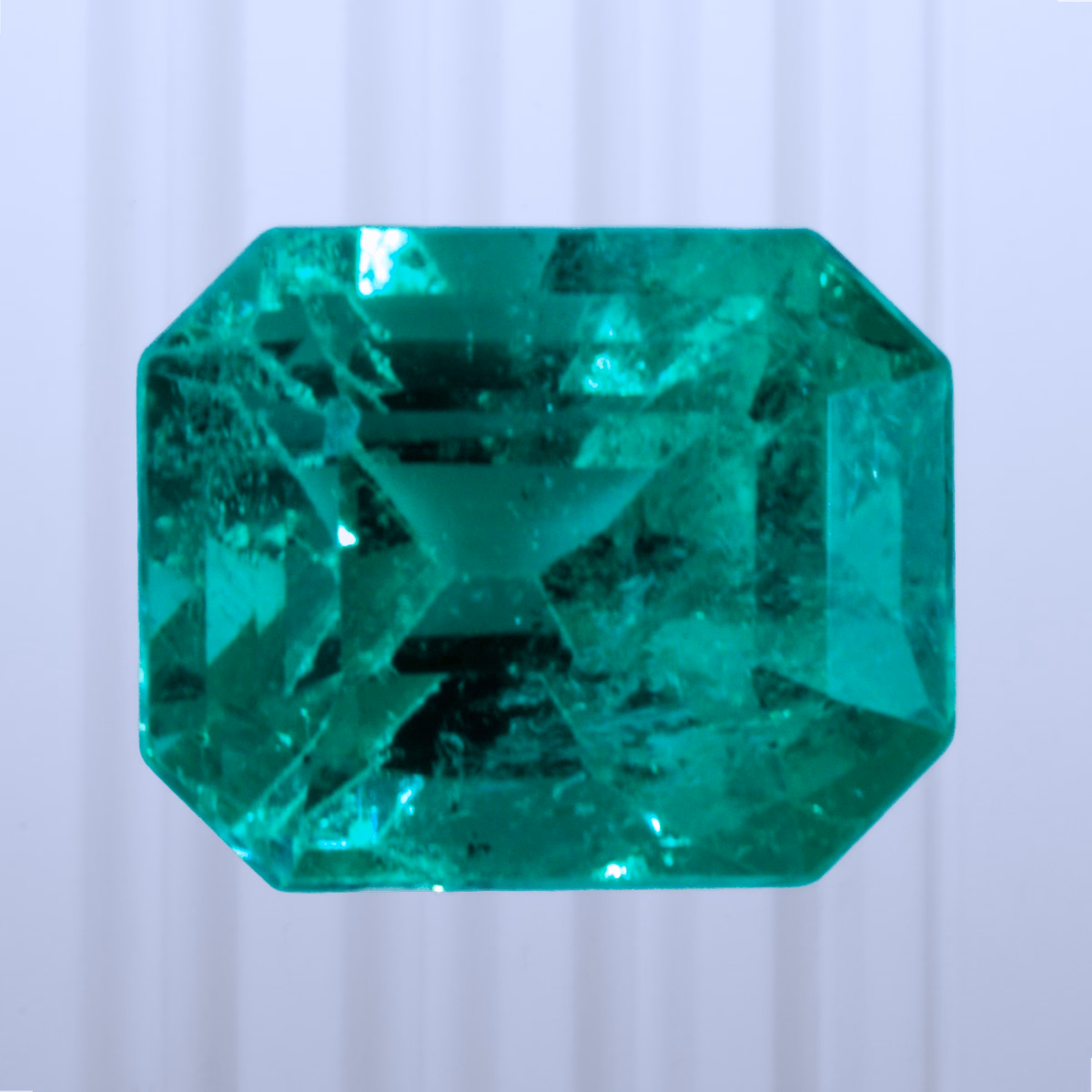 0.92 ct Emerald, Colombia, Oiled F2, Emerald Cut, photo 1 of 4