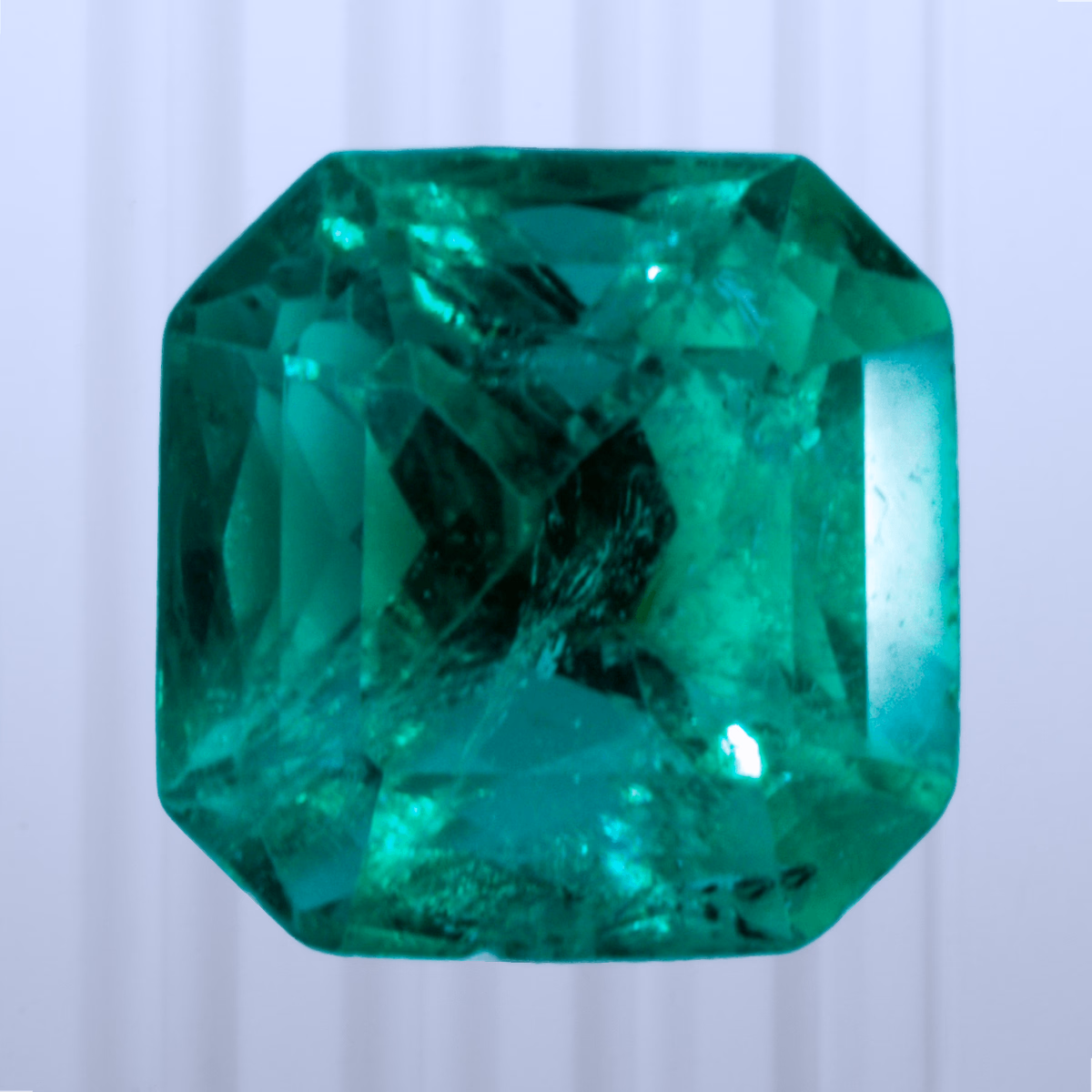 1.09 ct Emerald, Colombia, Oiled F2, Square Cut, photo 1 of 4