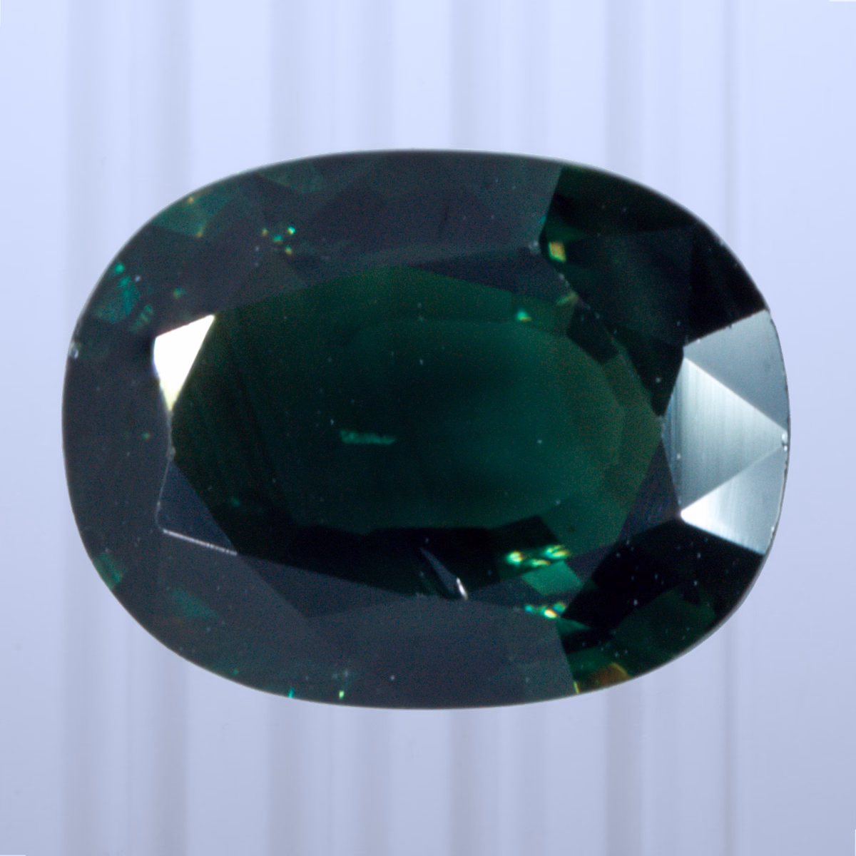 1.69 ct Teal Sapphire, Thailand, Heated, Oval Cut, photo 1 of 4