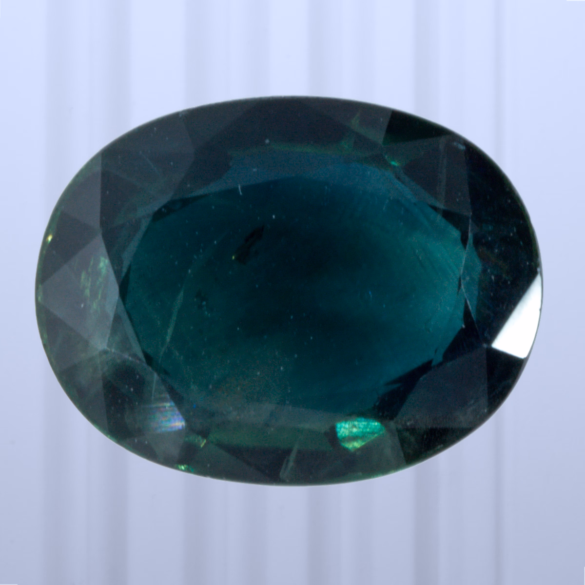 1.95 ct Teal Sapphire, Thailand, Heated, Oval Cut, photo 1 of 3