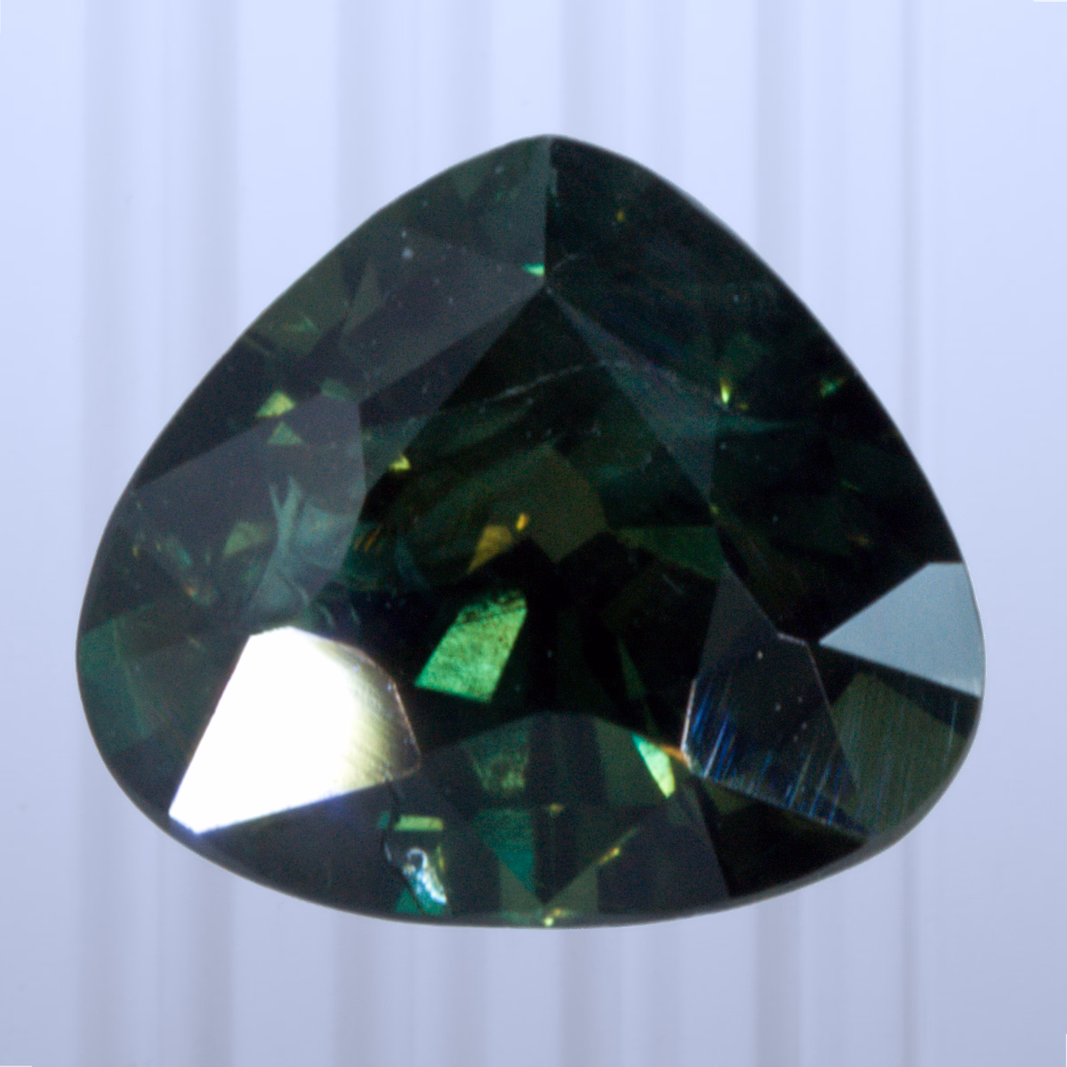 1.28 ct Sapphire, Thailand, Unheated/Untreated, Trillion Cut, photo 1 of 4
